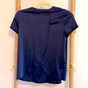 EUC Athleta Navy Split Back Shirt (XSP)